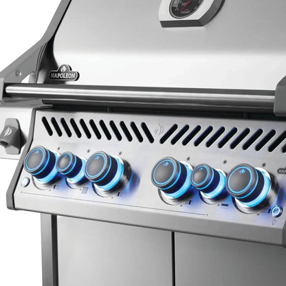 Napoleon Rogue PRO-S 525 Gas BBQ Grill with Infrared Side and Rear Burners